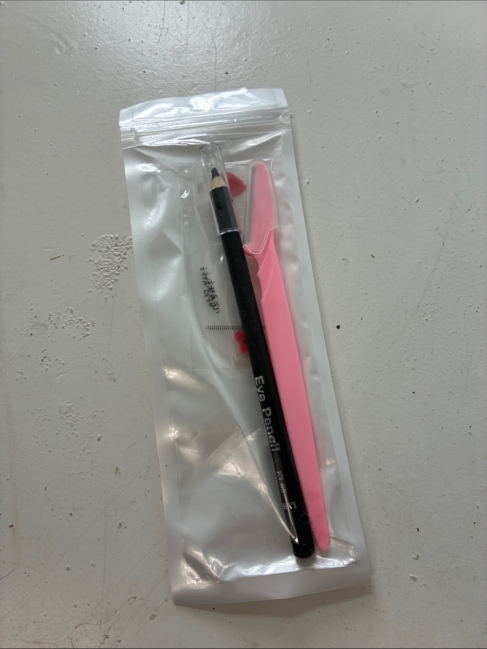 Amazon Black Eye Pencil Set with Brow Razor